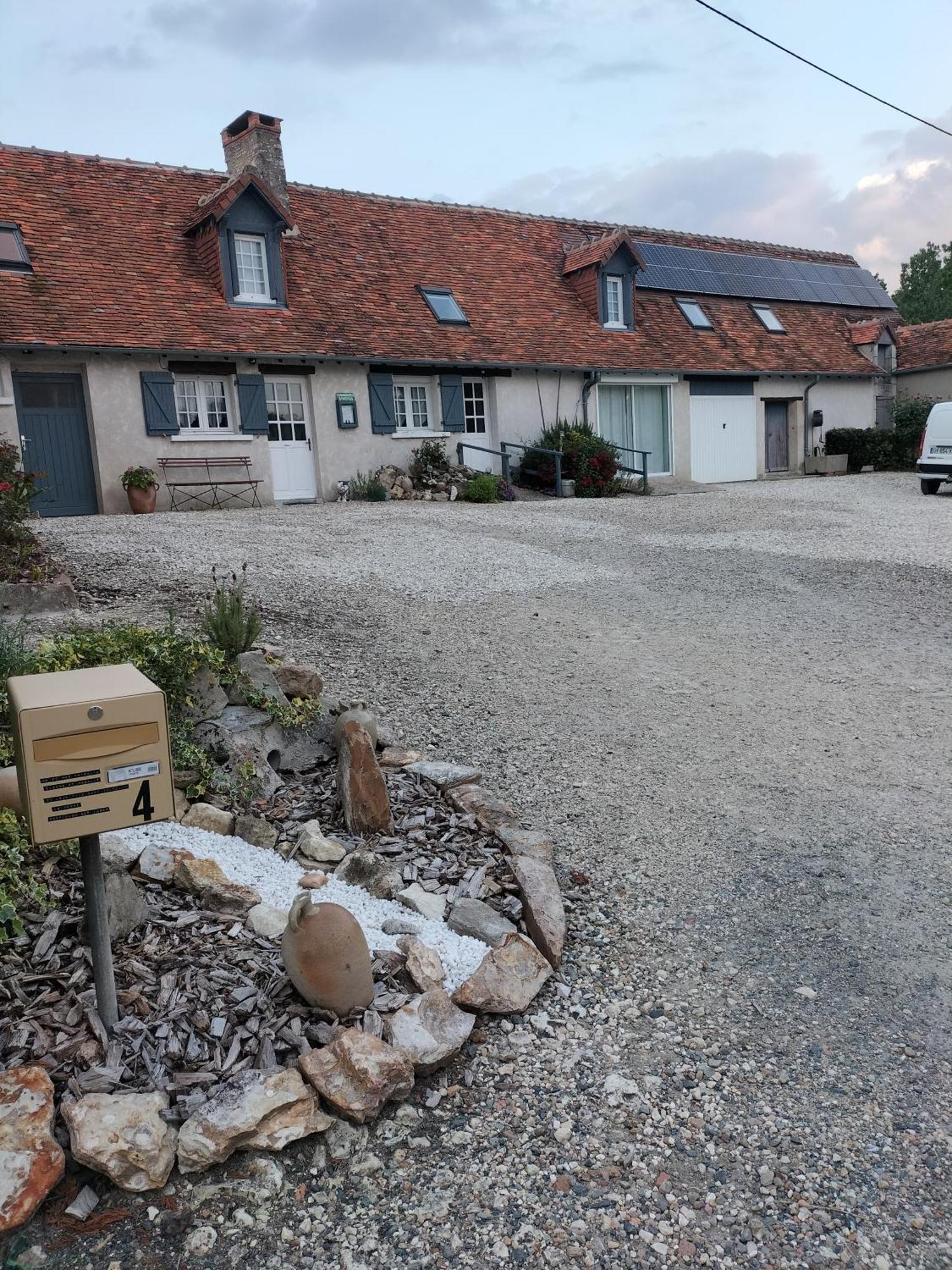Готель La Ferme Des Bigornes Chatillon-sur-Indre Екстер'єр фото